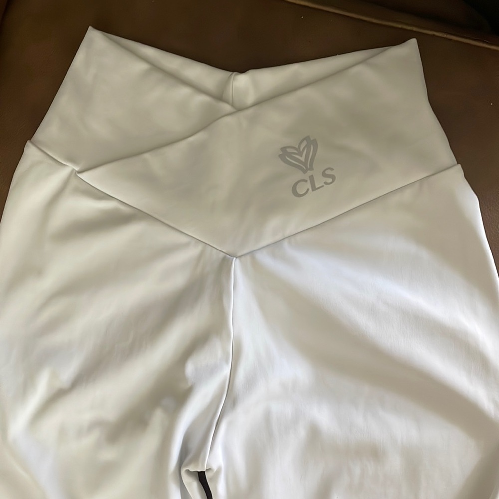 CLS leggings